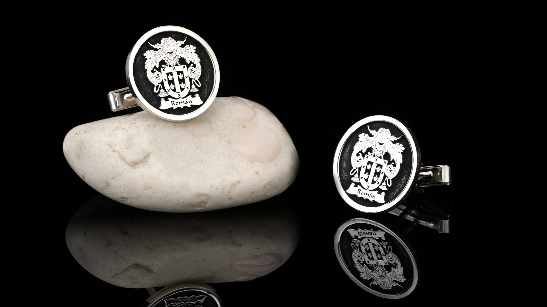 Personalized Family Crest Cufflinks – Silver or Gold