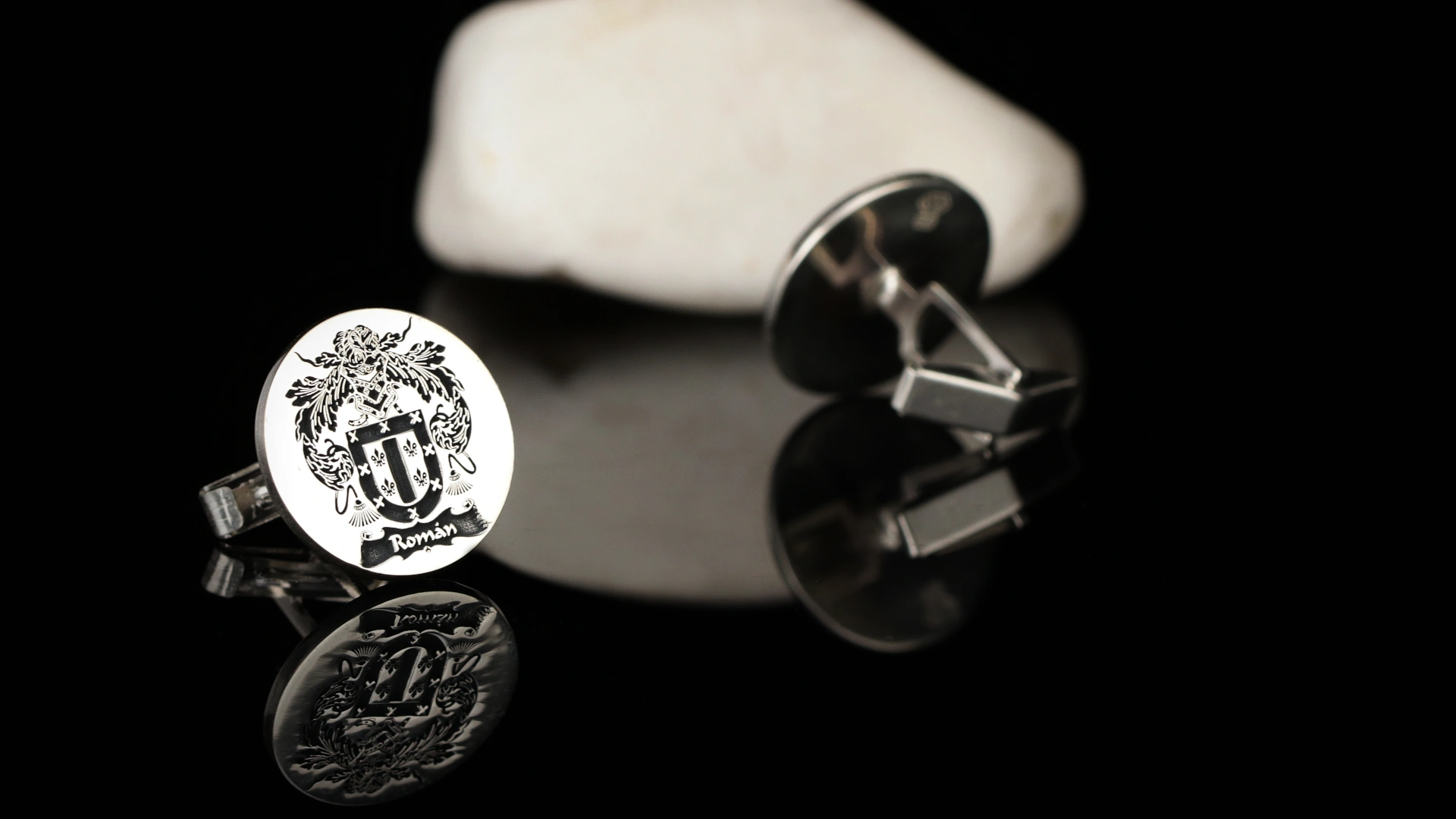 Personalized Family Crest Cufflinks – Silver or Gold