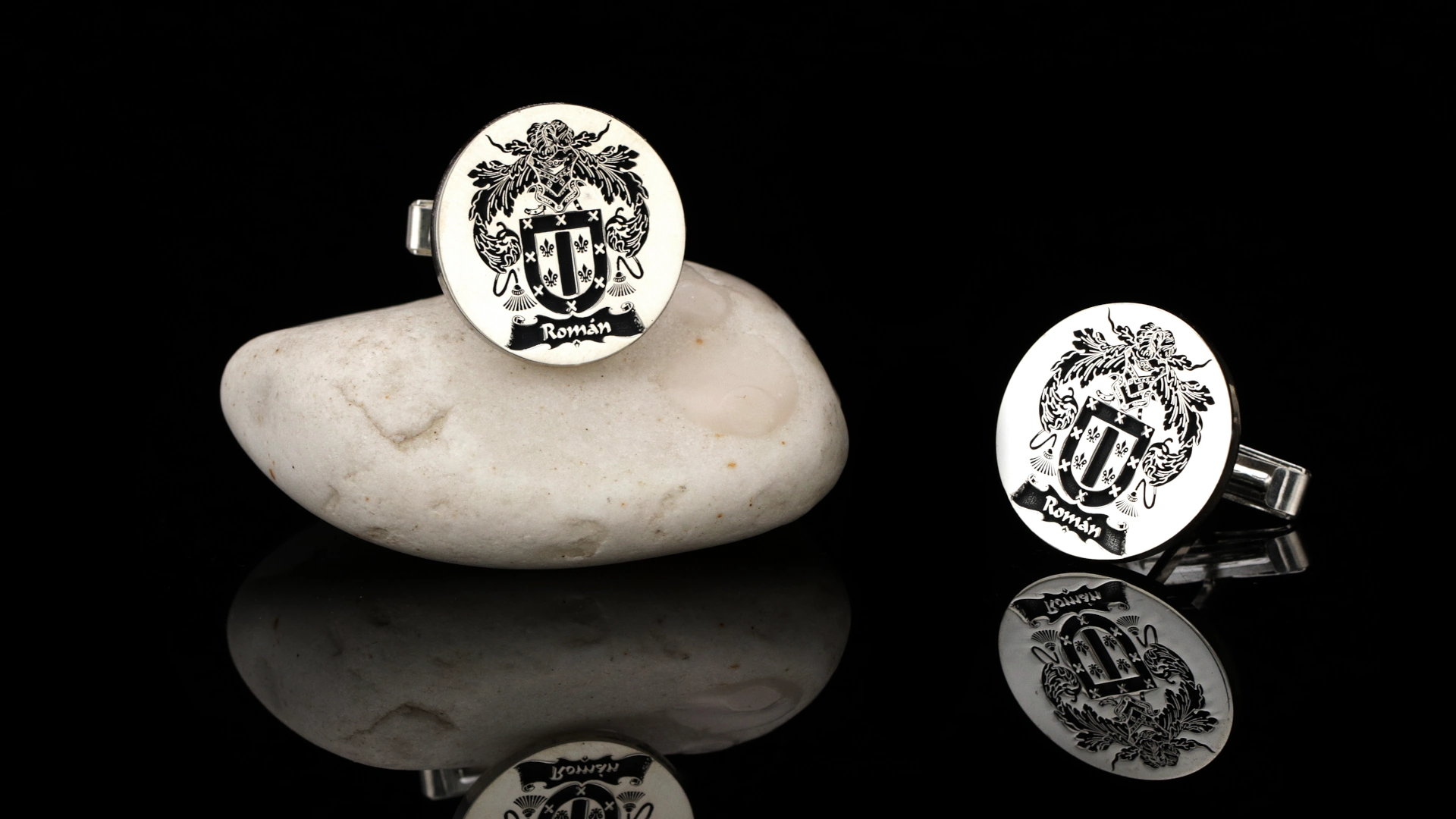 Personalized Family Crest Cufflinks – Silver or Gold